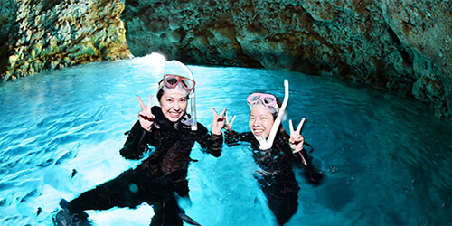 青の洞窟シュノーケリング
